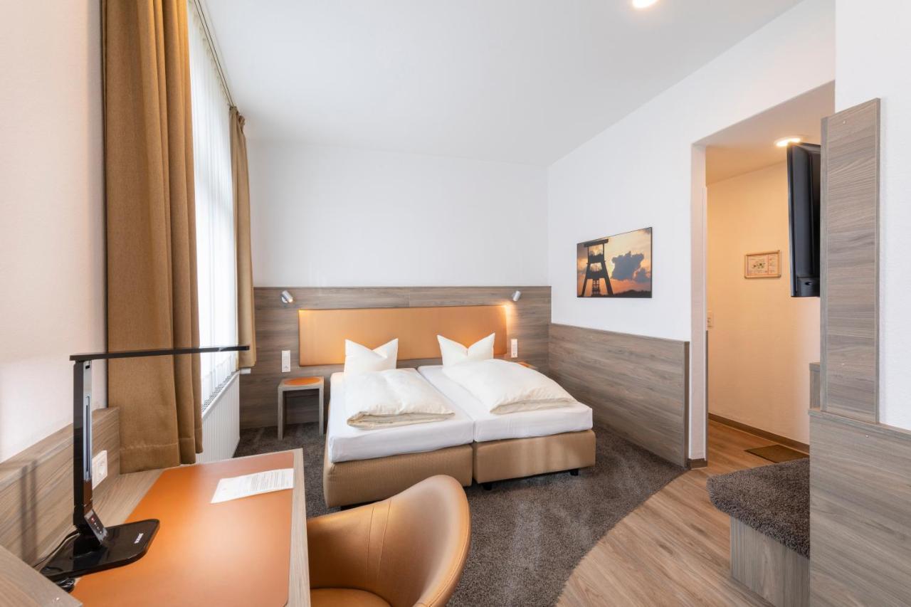 Hotel Reichshof Garni Шверте Экстерьер фото