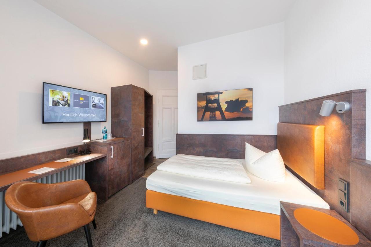 Hotel Reichshof Garni Шверте Экстерьер фото