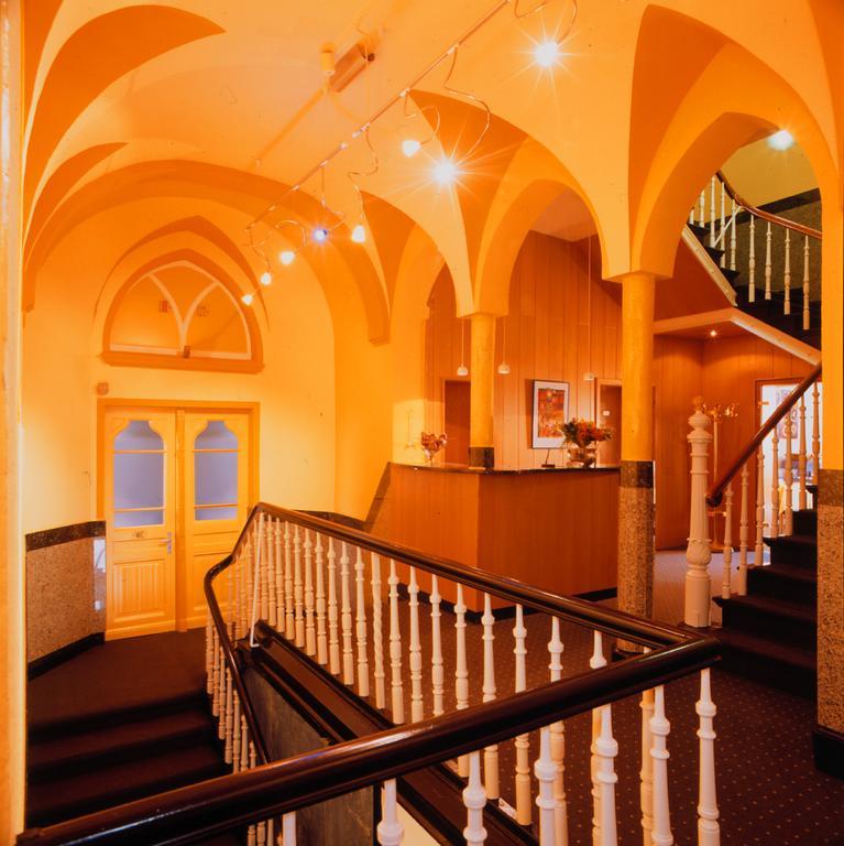 Hotel Reichshof Garni Шверте Экстерьер фото