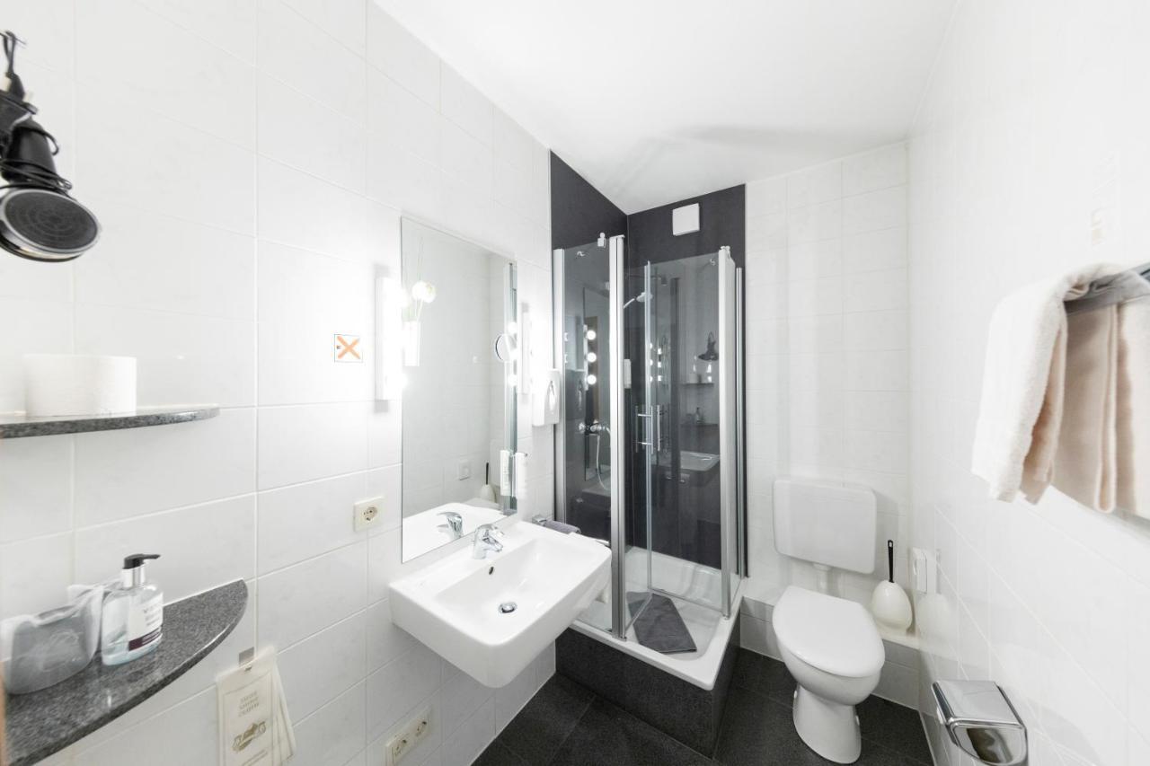 Hotel Reichshof Garni Шверте Экстерьер фото