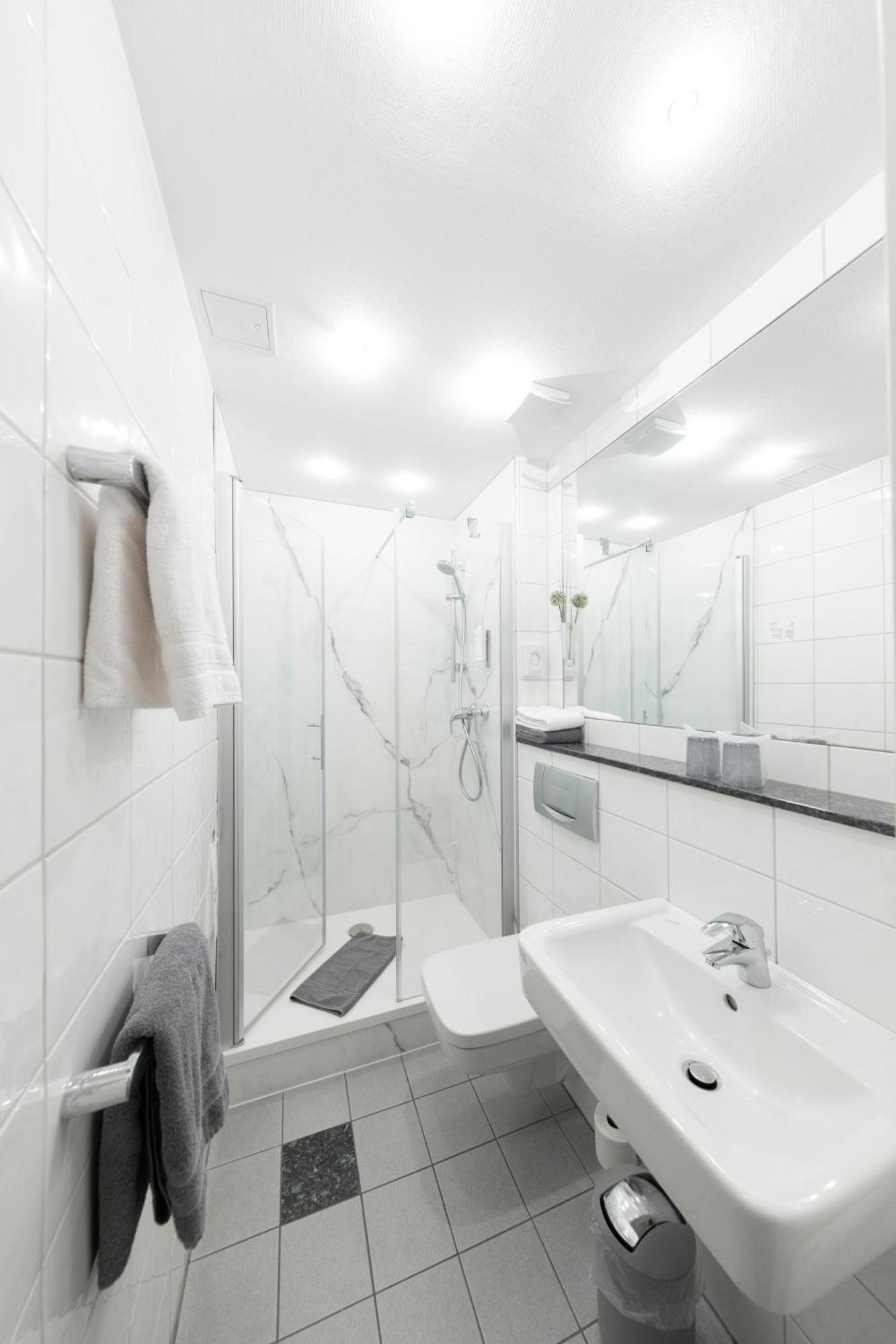 Hotel Reichshof Garni Шверте Экстерьер фото